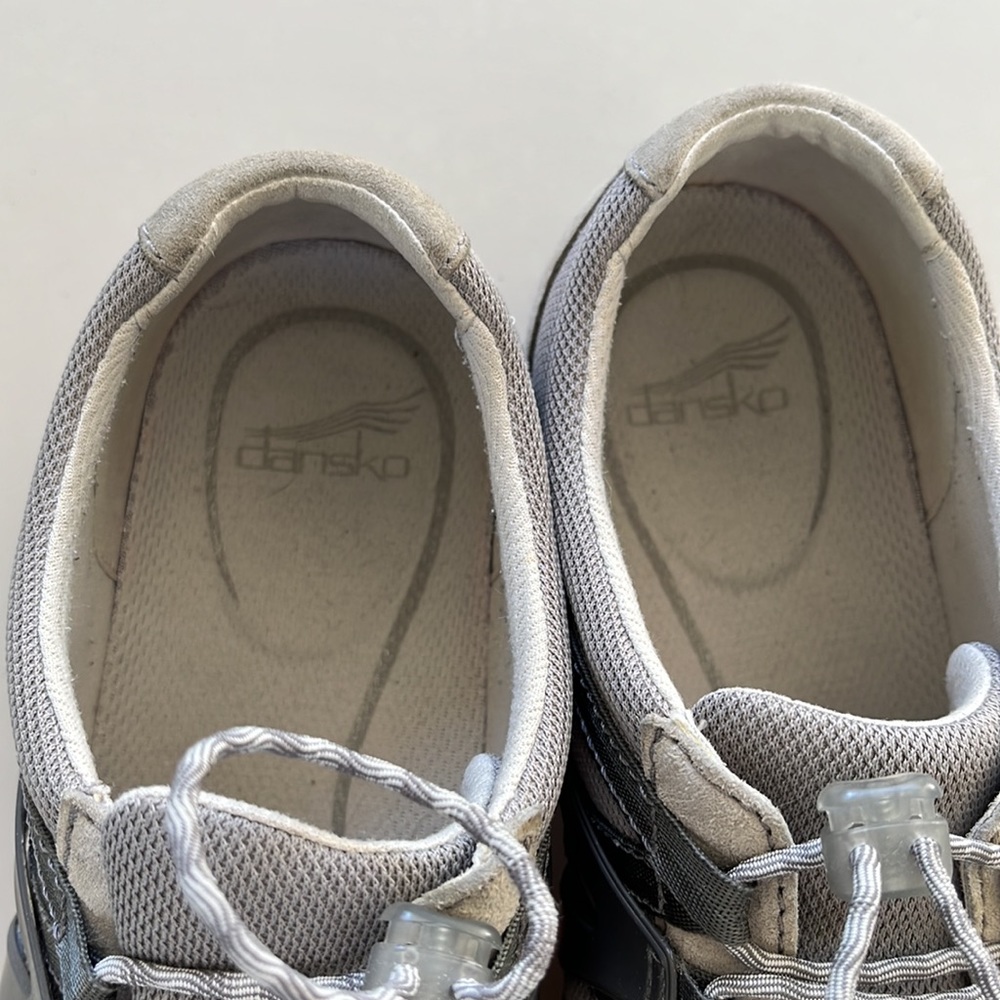 Dansko Henriette size 42W (11.5-12 wide) sneakers, light wear, arch supp… - Picture 5 of 10
